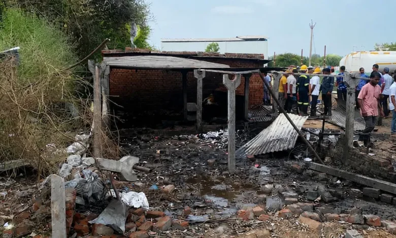 Ahmedabad Blast, Firecracker Factory Blast, Ahmedabad Fire News, Gujarat News, Firecracker Factory Explosion