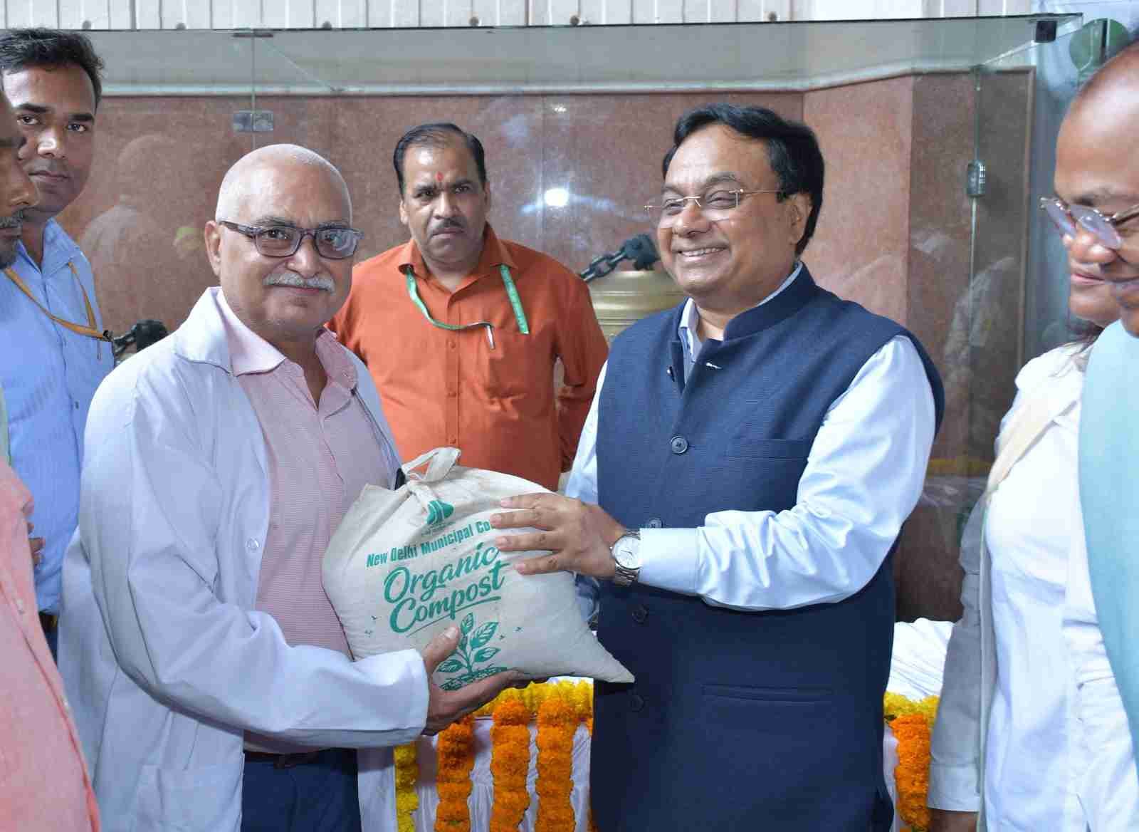 NDMC Organic Compost, Waste to Wealth, Manoj Kumar Dwivedi, Organic Waste Management, Green New Delhi