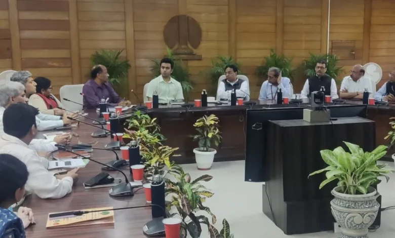 Manoj Kumar Dwivedi, NDMC Chairman, New Delhi News, NDMC, IAS Officer, Delhi Civic Administration