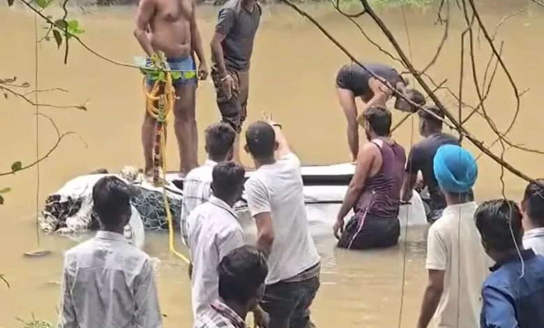 Agar Malwa Accident, Nalkheda Accident, Baglamukhi Temple, Madhya Pradesh Accident, Car Swept Away