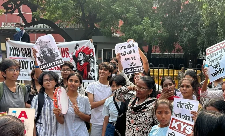 Delhi Police Protest, SIR Controversy, Women Protesters, Police Harassment Allegations, Delhi News